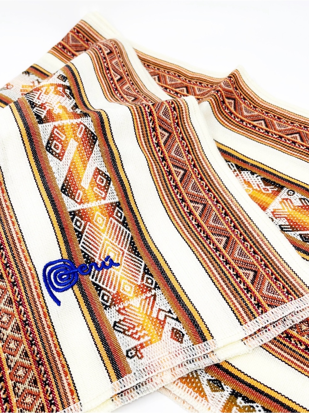 NWT Peruvian Aztec Style Textured Knit Table Runner Embroidered Peru 12"x66"